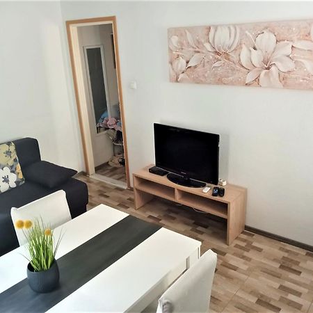 Apartment Karlito Kastela Bagian luar foto